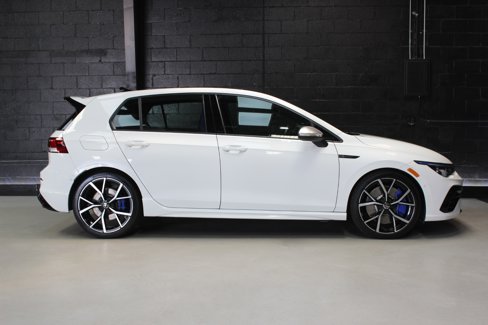 Used 2022 Volkswagen Golf R image 13