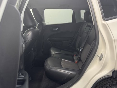 Used 2019 Jeep Compass Altitude image 32