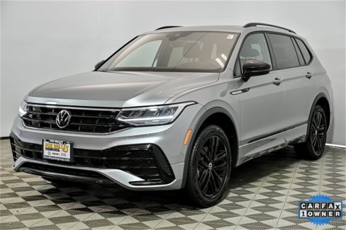 Used 2022 Volkswagen Tiguan SE R-Line image 4