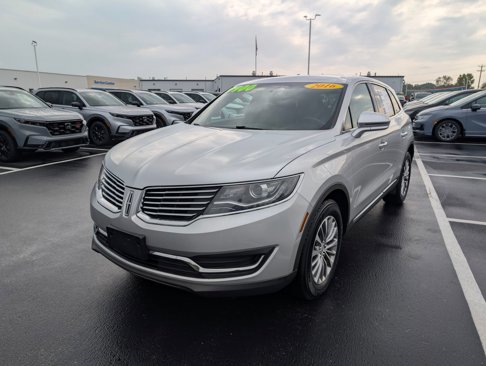 Used 2016 Lincoln MKX Select w/ Select Plus Package image 2