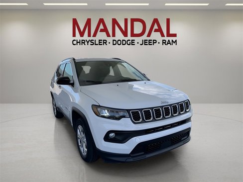 Certified 2024 Jeep Compass Latitude image 4
