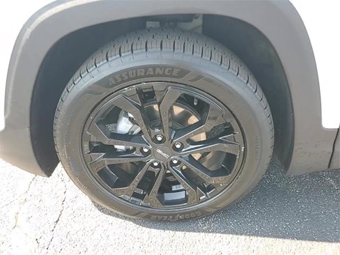 Used 2019 GMC Terrain SLE w/ Driver Convenience Package image 9