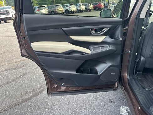 Used 2021 Subaru Ascent Limited w/ Technology Package image 32