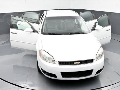 Used 2016 Chevrolet Impala LTZ image 36