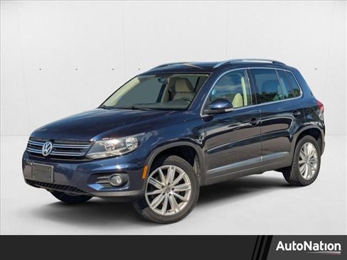 Used 2014 Volkswagen Tiguan SE image 1