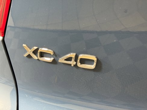 Certified 2023 Volvo XC40 Recharge Ultimate w/ Protection Package Premier image 7