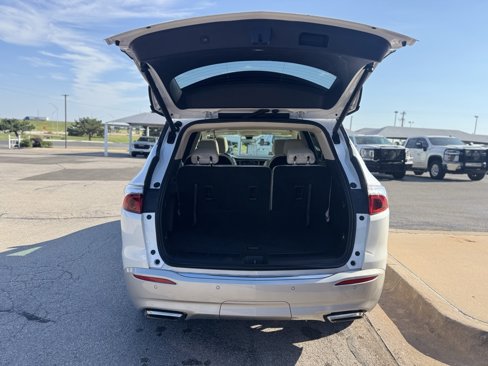 Used 2022 Buick Enclave Essence w/ Experience Buick Package image 6