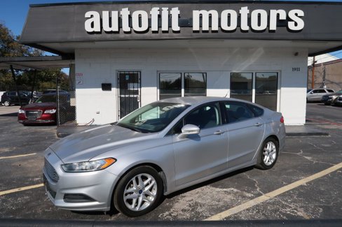Used 2013 Ford Fusion SE image 1