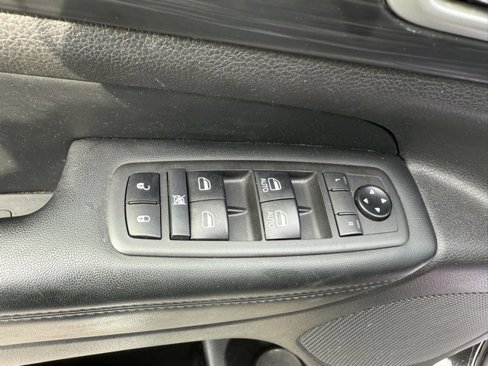 Used 2021 Jeep Grand Cherokee Laredo image 13
