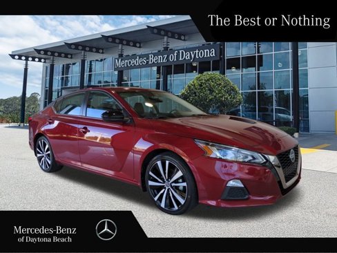 Used 2022 Nissan Altima 2.5 SR image 1