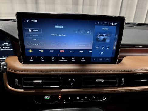 Used 2022 Lincoln Nautilus Reserve image 21
