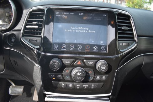 Used 2019 Jeep Grand Cherokee Limited w/ Luxury Group II image 17