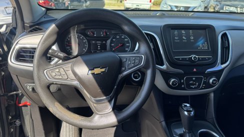 Used 2018 Chevrolet Equinox LS image 17