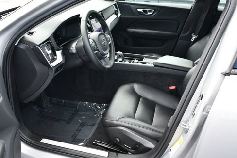 Used 2024 Volvo S60 B5 Core w/ Climate Package image 43