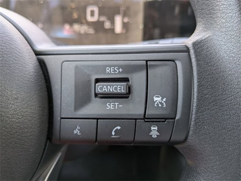 Used 2025 Nissan Kicks S w/ Charging Package image 17