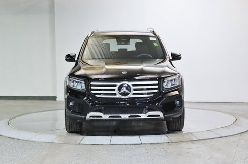Used 2025 Mercedes-Benz GLB 250 4MATIC image 10