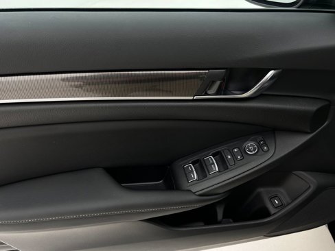Used 2022 Honda Accord Sport image 24