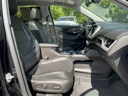 Used 2022 GMC Terrain SLT w/ Infotainment Package II image 30