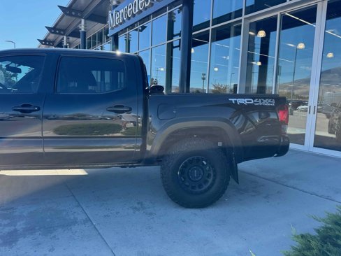 Used 2017 Toyota Tacoma SR image 4
