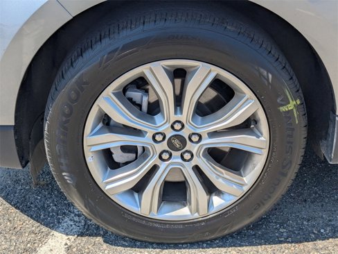 Used 2024 Ford Edge Titanium image 11