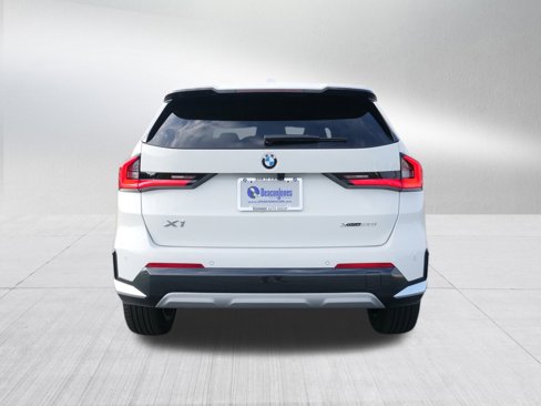 New 2025 BMW X1 xDrive28i w/ Technology Package image 4