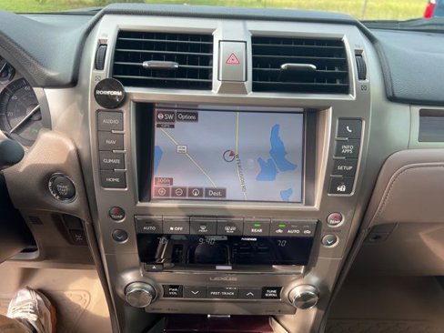 Used 2018 Lexus GX 460 image 12