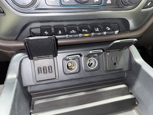 Used 2015 Chevrolet Silverado 1500 LTZ Z71 w/ LTZ Plus Package image 26