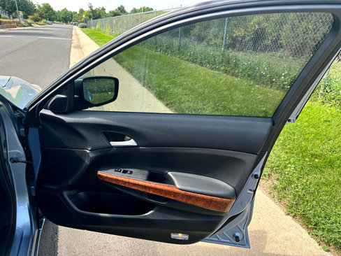 Used 2011 Honda Accord EX image 18