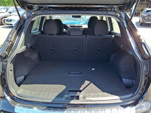 Used 2021 Nissan Rogue Sport SV image 28