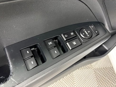 Used 2019 Hyundai Elantra SE w/ Cargo Package image 13