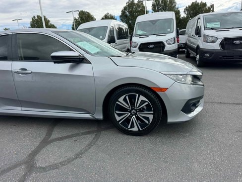 Used 2018 Honda Civic EX-T image 10