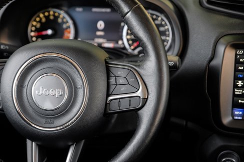 Used 2021 Jeep Renegade Limited w/ Sun & Sound Group image 27