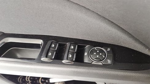 Used 2016 Ford Fusion SE image 20
