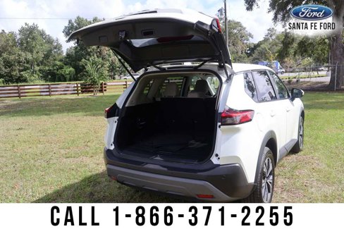 Used 2023 Nissan Rogue SV image 28
