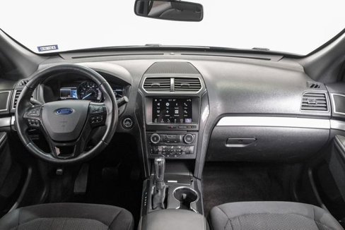 Used 2017 Ford Explorer XLT w/ Equipment Group 201A image 21
