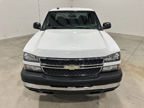 Used 2005 Chevrolet Silverado 2500 LS image 4