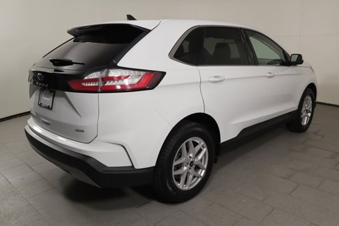 Used 2024 Ford Edge SEL image 5