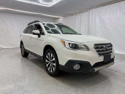 Used 2015 Subaru Outback 2.5i Limited image 1