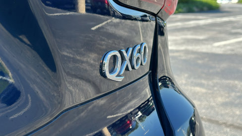 Certified 2020 INFINITI QX60 Luxe w/ Essential Package image 10