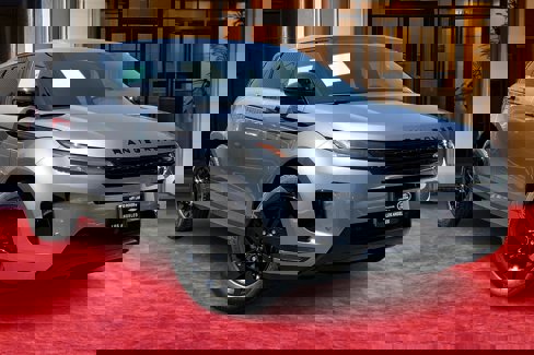 Used 2024 Land Rover Range Rover Evoque S image 9