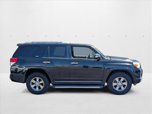 Used 2012 Toyota 4Runner SR5 image 4