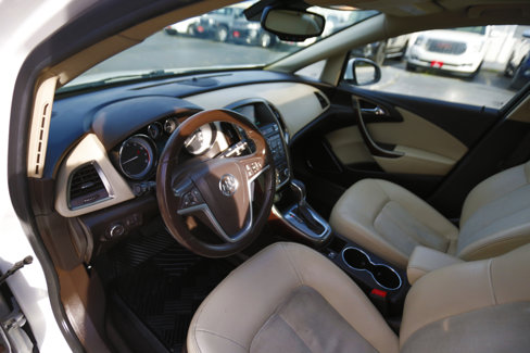 Used 2013 Buick Verano Convenience image 4