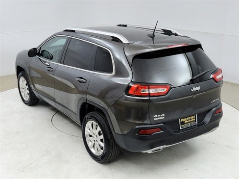 Used 2016 Jeep Cherokee Limited w/ Luxury Group image 17