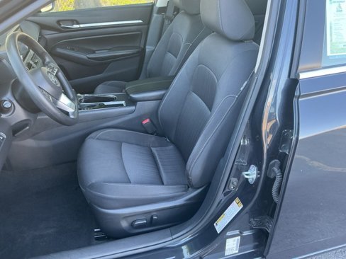 Used 2022 Nissan Altima 2.5 SV image 14