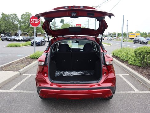 Certified 2023 Nissan Kicks SV image 28