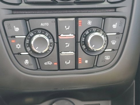 Used 2016 Buick Cascada Premium image 31
