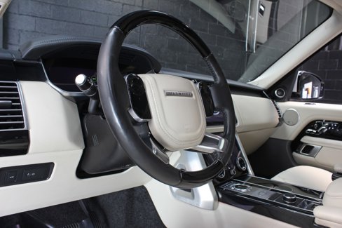 Used 2019 Land Rover Range Rover Supercharged image 27