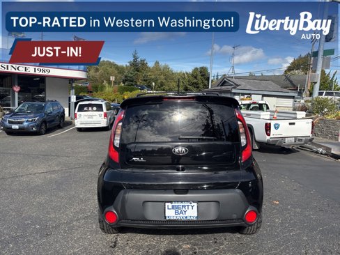 Used 2015 Kia Soul + image 4