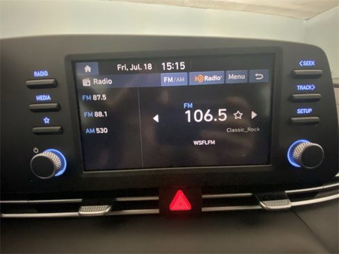 New 2025 Hyundai Elantra SE image 16
