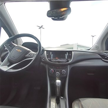Used 2019 Chevrolet Trax LT w/ LT Convenience Package image 23